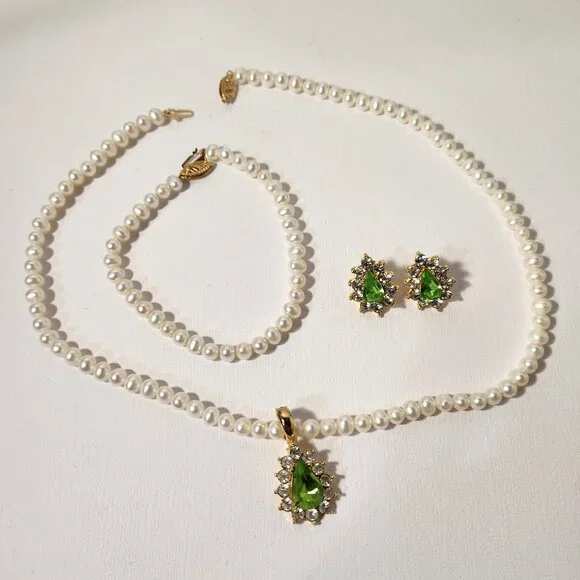 14K Pearl Necklace Bracelet & Earrings Complete Set Vintage Mint Peridot Avon - Picture 2 of 11